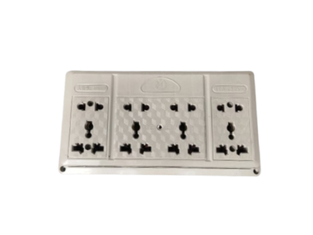 Electric extension board 043 with 6 sockets For Sale